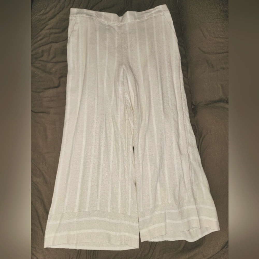 Women's Wide Leg Crop Mid Rise Pants Large NWT